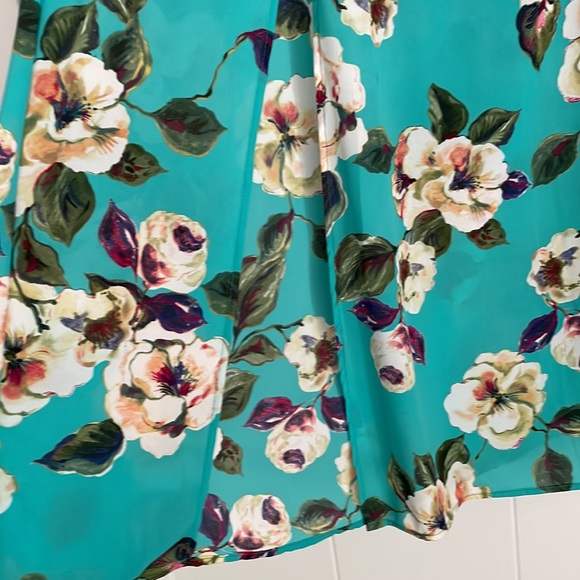 PEACH LOVE 2PC top and skirt in size medium, EUC - Picture 3 of 10